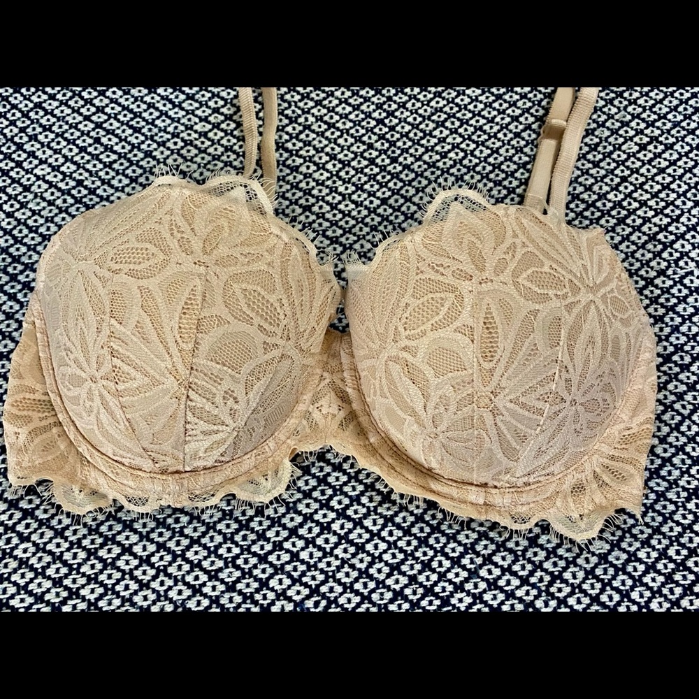 VS Pink push up bra